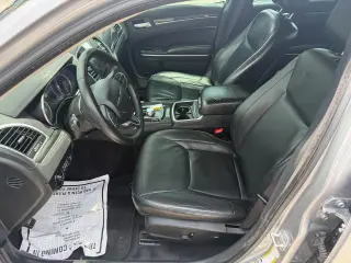 2017 Chrysler 300