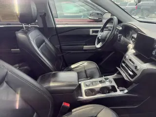 Ford Explorer 2021 AWD XLT 4dr SUV