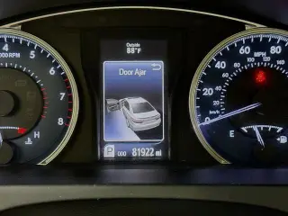 Toyota Camry 2015 SE 4dr Sedan