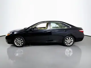 Toyota Camry 2015 SE 4dr Sedan
