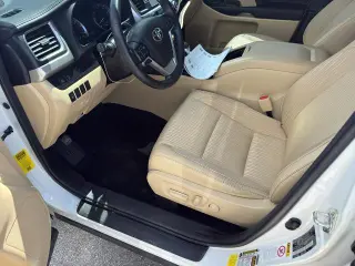 Toyota Highlander 2018 LE 4dr SUV (3.5L V6)