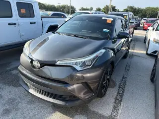 Toyota C-HR 2018 XLE 4dr Crossover