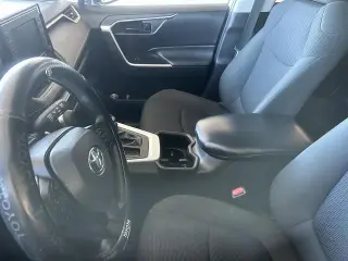 Toyota RAV4 2022 LE 4dr SUV