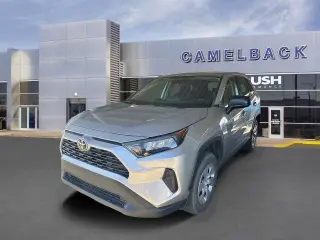 Toyota RAV4 2022 LE 4dr SUV