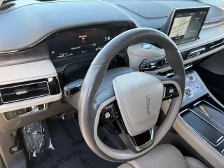 Lincoln Aviator 2022 AWD Reserve 4dr SUV