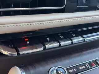 Lincoln Aviator 2022 AWD Reserve 4dr SUV
