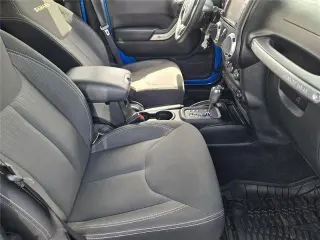 Jeep Wrangler Unlimited 2015 4x4 Sahara 4dr SUV