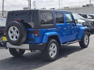 Jeep Wrangler Unlimited 2015 4x4 Sahara 4dr SUV