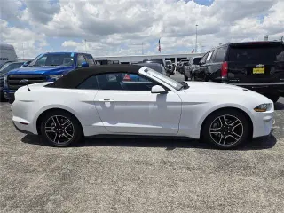 Ford Mustang 2021 EcoBoost 2dr Convertible