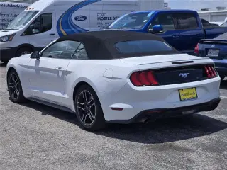 Ford Mustang 2021 EcoBoost 2dr Convertible