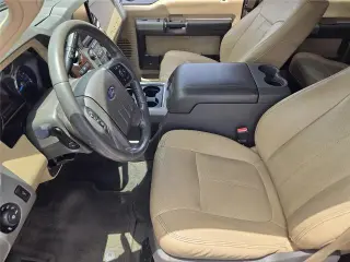 Ford F-250 Super Duty 2015 4x4 King Ranch 4dr Crew Cab 6.8 ft. SB Pickup