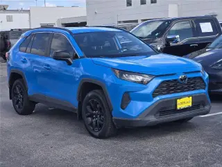 Toyota RAV4 2021 LE 4dr SUV