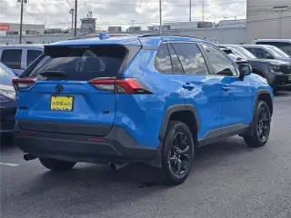 Toyota RAV4 2021 LE 4dr SUV