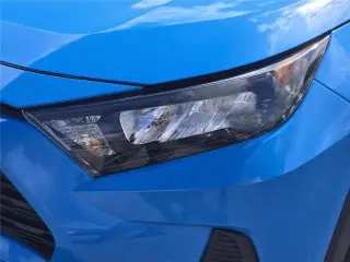 Toyota RAV4 2021 LE 4dr SUV