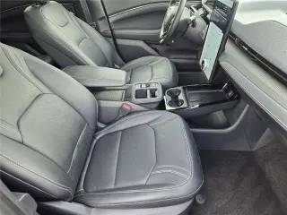 Ford Mustang Mach-E 2025 AWD Premium 4dr SUV