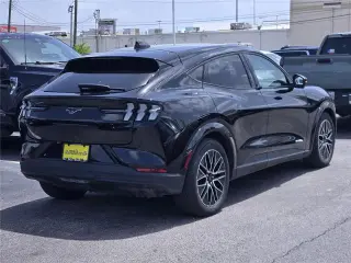 Ford Mustang Mach-E 2025 AWD Premium 4dr SUV
