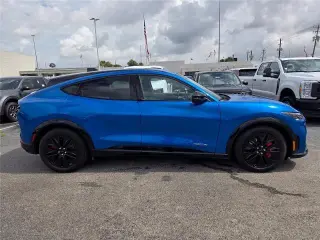 Ford Mustang Mach-E 2025 AWD Premium 4dr SUV