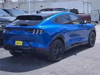 Ford Mustang Mach-E 2025 Premium 4dr SUV