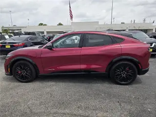 Ford Mustang Mach-E 2025 AWD Premium 4dr SUV