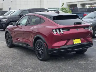 Ford Mustang Mach-E 2025 AWD Premium 4dr SUV