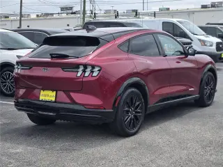 Ford Mustang Mach-E 2025 AWD Premium 4dr SUV
