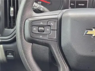 Chevrolet Silverado 1500 2023 4x2 Custom 4dr Crew Cab 5.8 ft. SB