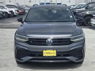 Volkswagen Tiguan 2023 SE R-Line Black 4dr SUV