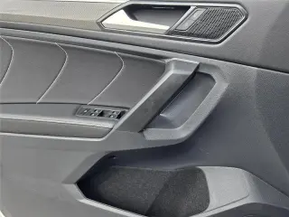 Volkswagen Tiguan 2023 SE R-Line Black 4dr SUV