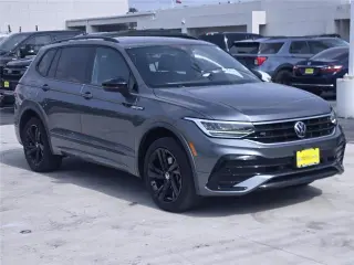 Volkswagen Tiguan 2023 SE R-Line Black 4dr SUV