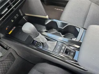 Toyota Camry 2025 SE 4dr Sedan