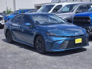 Toyota Camry 2025 SE 4dr Sedan