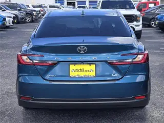 Toyota Camry 2025 SE 4dr Sedan