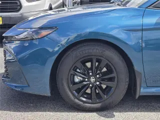 Toyota Camry 2025 SE 4dr Sedan