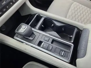 Nissan Pathfinder 2022 SV 4dr SUV