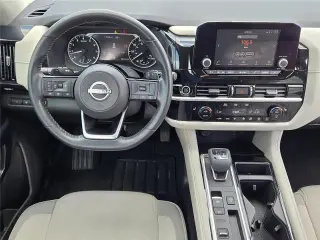 Nissan Pathfinder 2022 SV 4dr SUV