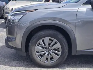 Nissan Pathfinder 2022 SV 4dr SUV