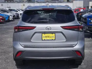 Toyota Highlander 2022 XLE 4dr SUV