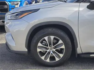 Toyota Highlander 2022 XLE 4dr SUV