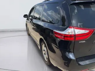 Toyota Sienna 2018 LE 7-Passenger Auto Access Seat 4dr Mini-Van