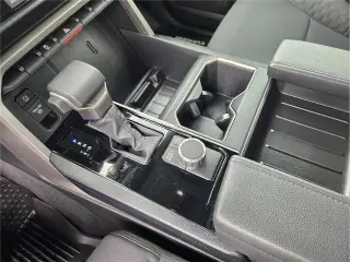 Toyota Tundra 2024 4x2 SR5 4dr CrewMax Cab Pickup SB