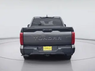 Toyota Tundra 2024 4x2 SR5 4dr CrewMax Cab Pickup SB