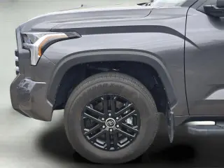 Toyota Tundra 2024 4x2 SR5 4dr CrewMax Cab Pickup SB