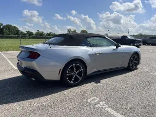 Ford Mustang 2025 EcoBoost 2dr Convertible