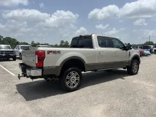 Ford F-250 Super Duty 2017 4x4 King Ranch 4dr Crew Cab 6.8 ft. SB Pickup