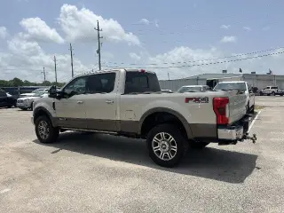 Ford F-250 Super Duty 2017 4x4 King Ranch 4dr Crew Cab 6.8 ft. SB Pickup
