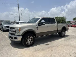 Ford F-250 Super Duty 2017 4x4 King Ranch 4dr Crew Cab 6.8 ft. SB Pickup
