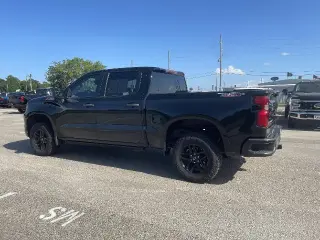 Chevrolet Silverado 1500 2023 4x4 Custom Trail Boss 4dr Crew Cab 5.8 ft. SB