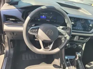 Volkswagen Taos 2024 SE 4dr SUV
