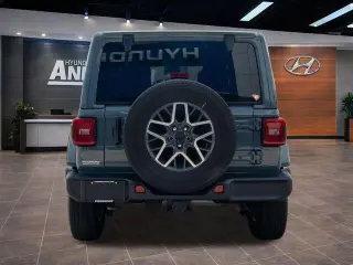 Jeep Wrangler 2024 4x4 Sahara 4dr SUV