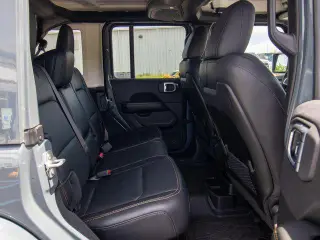 Jeep Wrangler 2024 4x4 Sahara 4dr SUV